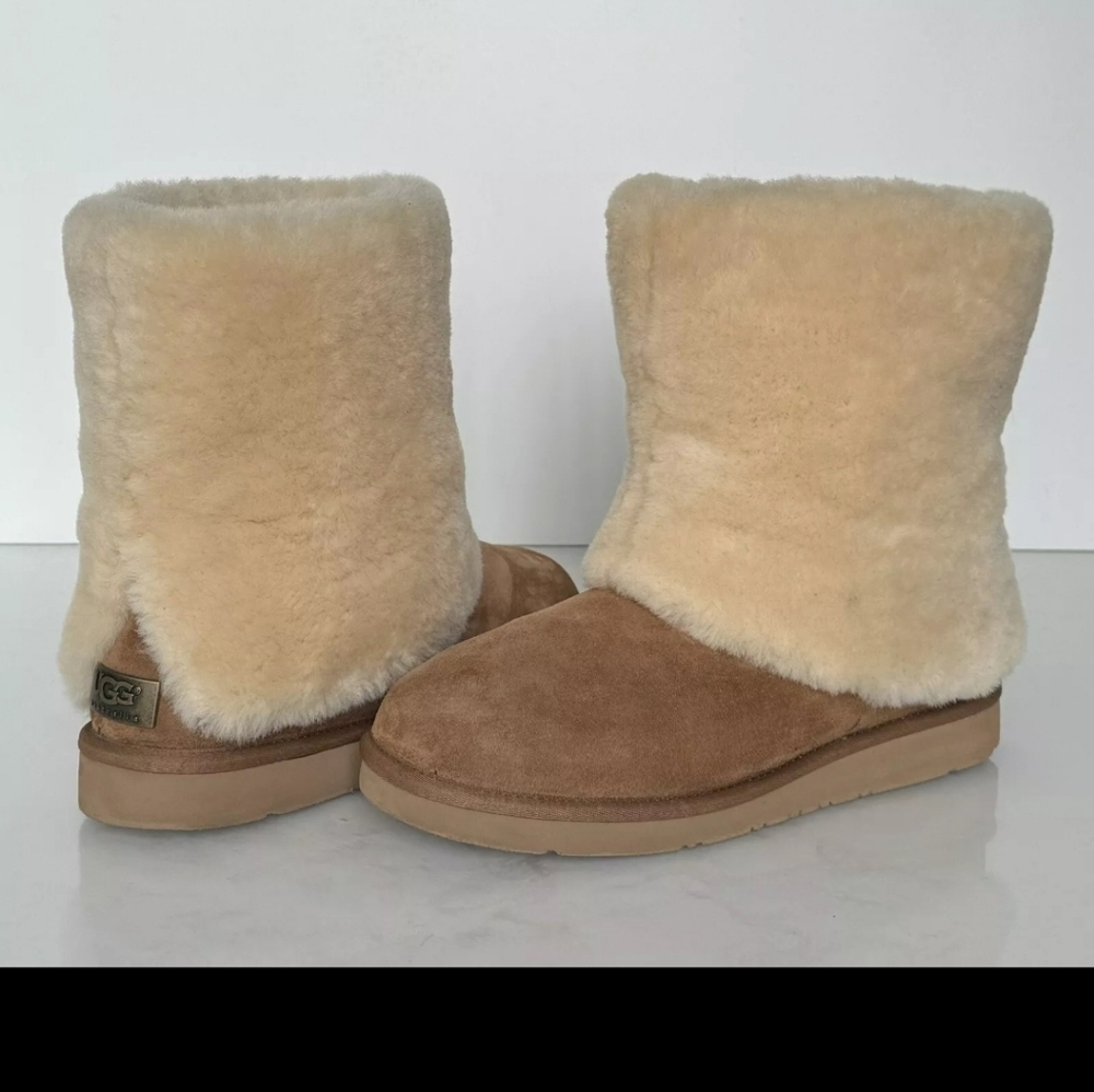 ISO!! Ugg Patten Size 8
